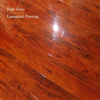Κάντε κλικ στο Laminate Flooring 15mm High Glossy Laminated Wooden Floor με τοποθετημένο Pad