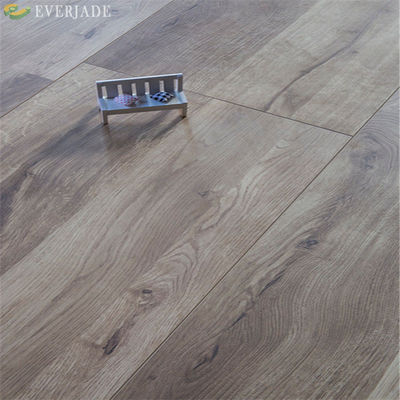 Ελαφρύς βελανιδιάς τοποθετημένος EIR Pisos Laminados Laminate πάτωμα με τεχνολογία Bevelled