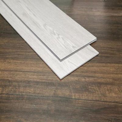 Αδιάβροχο και αντρίκλιτο SPC πάτωμα ξύλο Look Wide plank σύνθετο πάτωμα 4mm 5mm